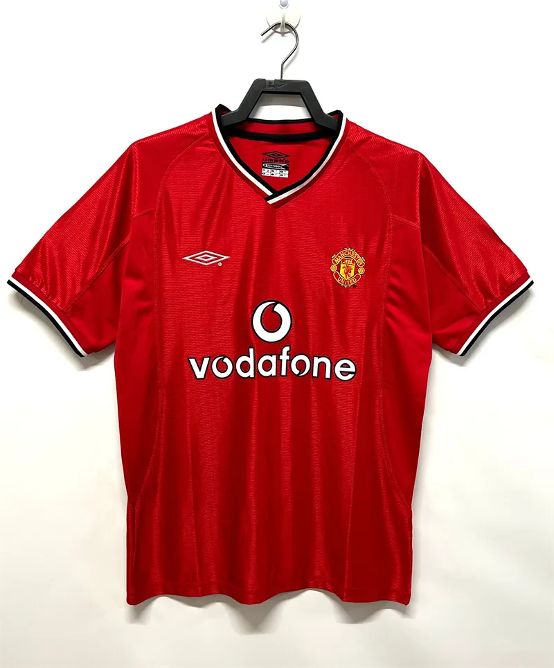 2000/2002 Retro Manchester United Home Football Shirt  — main view