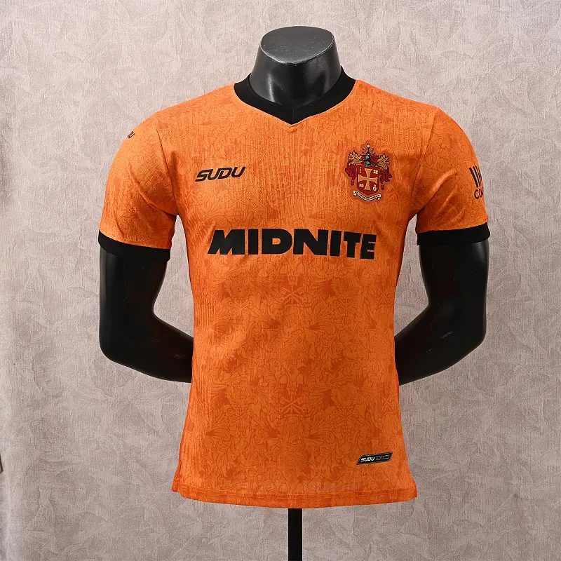 2026/2027 Spielerversion Wolverhampton Wanderers Heim-Trikot   — main view