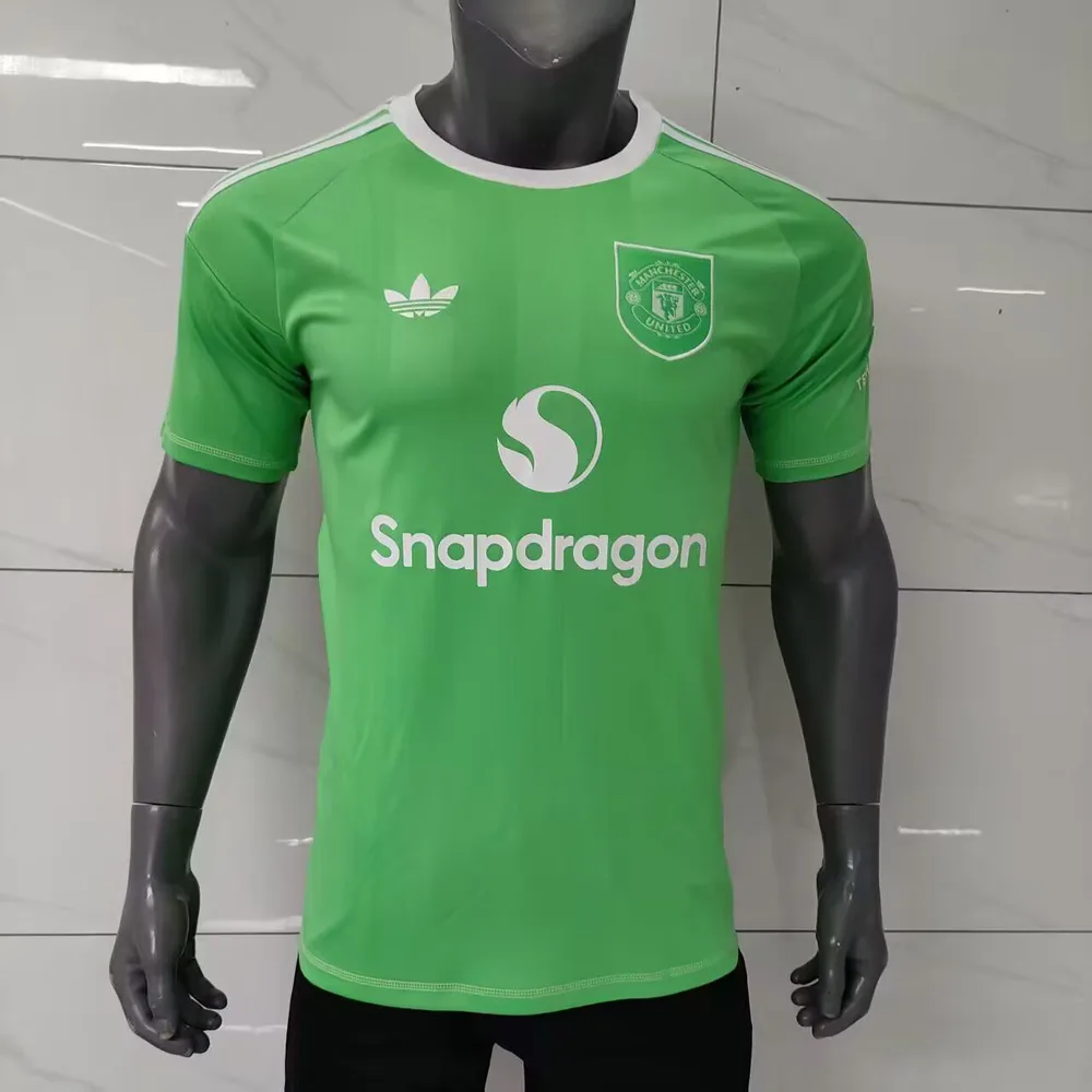 2025/2026 Player Version Manchester United Training Clothes Green Football Shirt  — main view