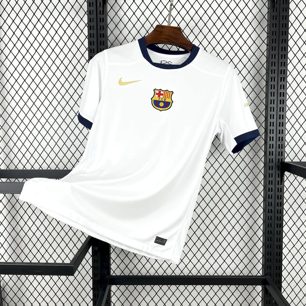 Maillot édition spéciale Barcelona 2025/2026 Blanc Football Jersey  — main view