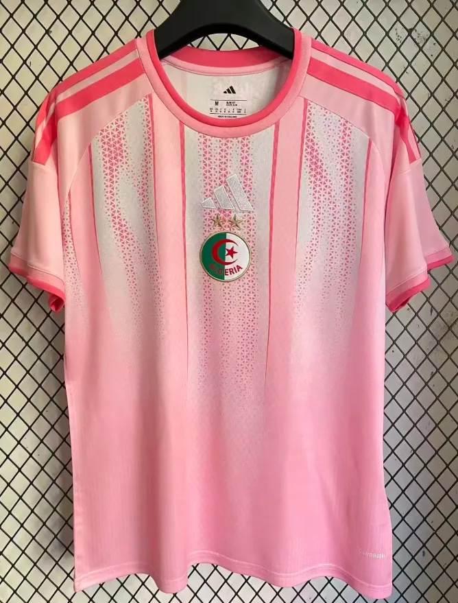 2026 Algérie Équipe Nationale Survêtement rose Maillot de Football  — main view