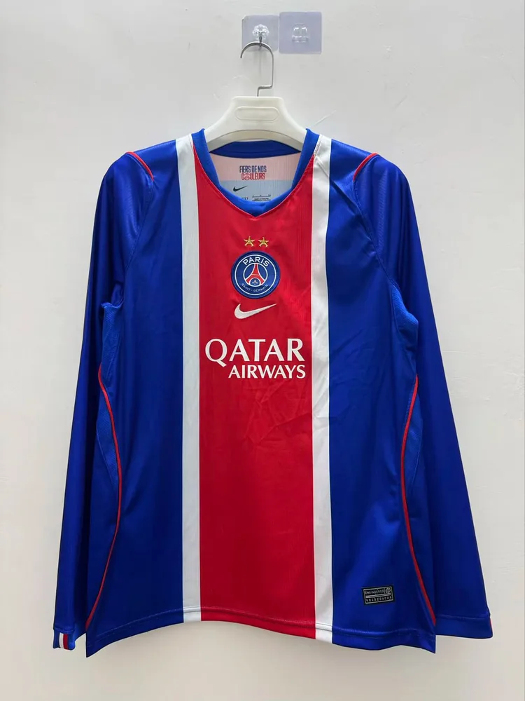 Camiseta de fútbol de manga larga de Paris 2026/2027 Local   — main view