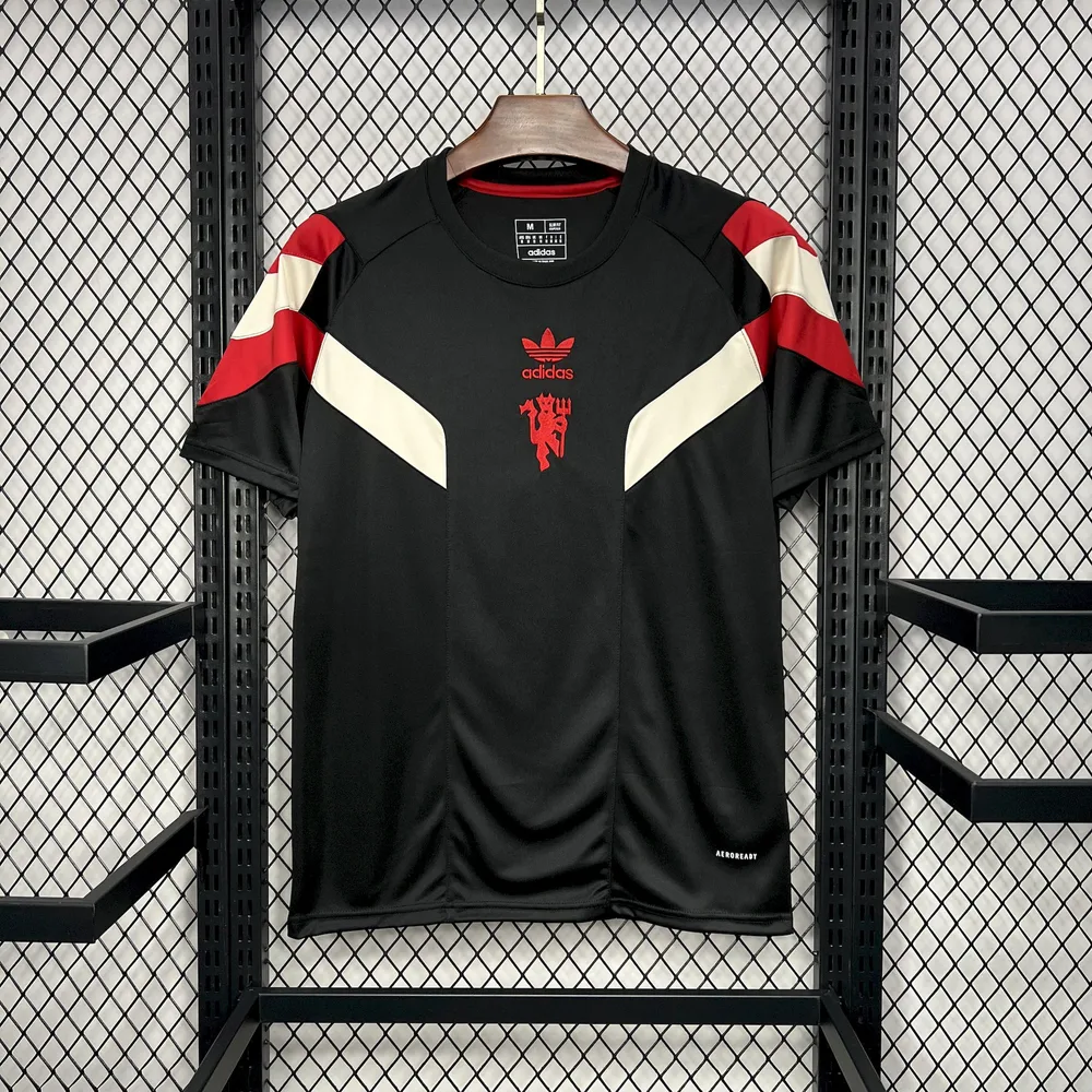 2024/2025 Manchester United Originals Tee Black Jersey  — main view