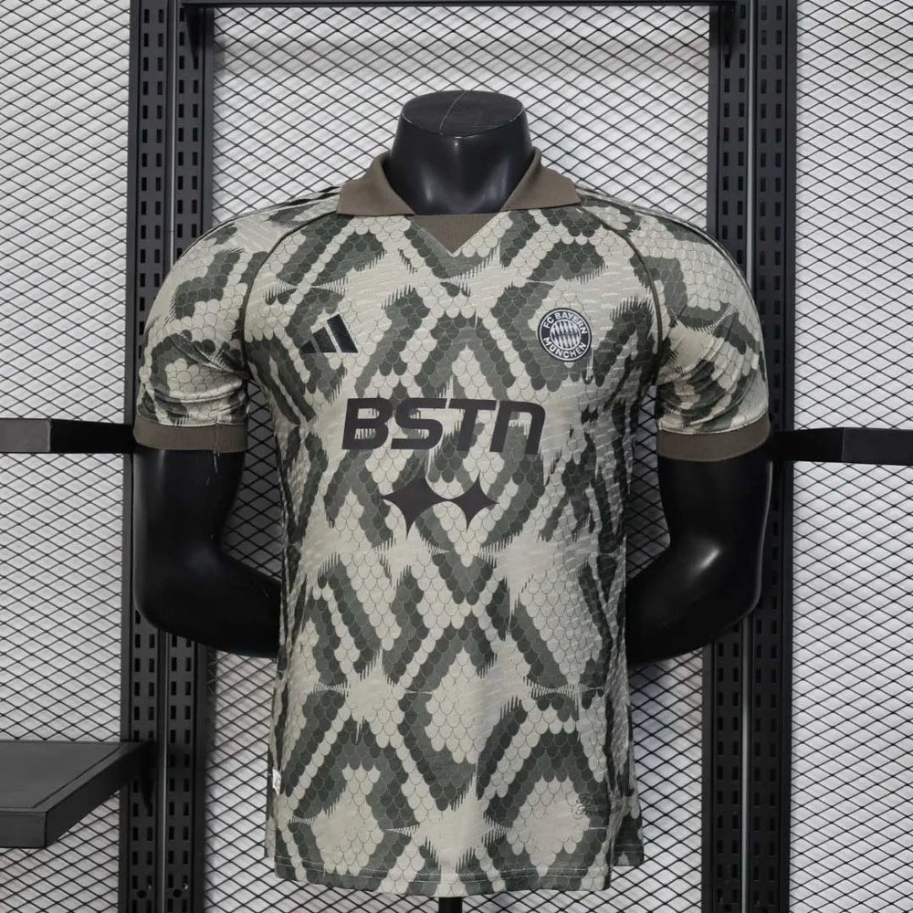 2025/2026 Versión Jugador Bayern Munich Año de la Serpiente Edición Especial Camiseta de Fútbol Calidad Thai — main view