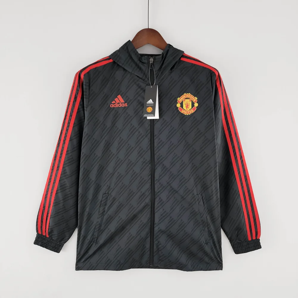 Corta-Vento Manchester United Preto com Borda Vermelha 2022/2023 — main view