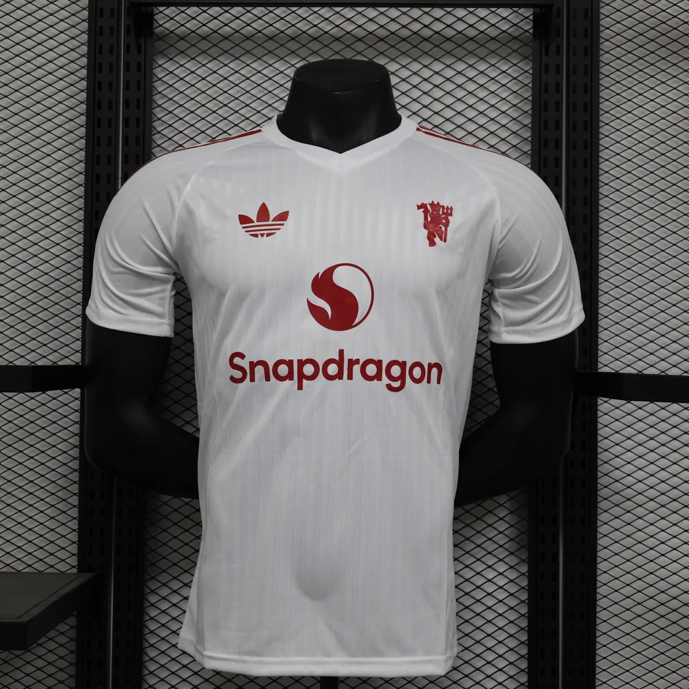 2025/2026 Spielerversion Manchester United Sonderedition 04 Fußballtrikot  — main view