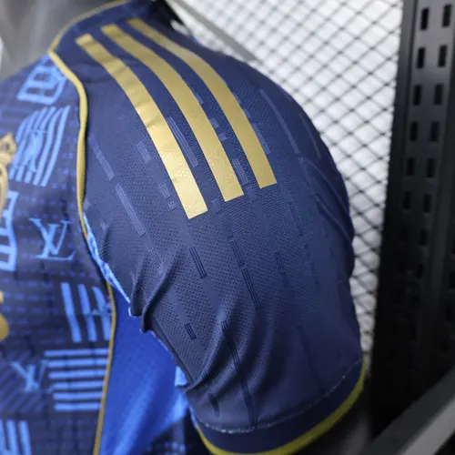 Camisa Real Madrid Versão Jogador Edição Especial 18 2025/2026  — view 7