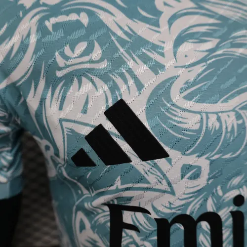 2025/2026 Spielerversion Real Madrid Sonderedition 13 Fußballtrikot  — view 4
