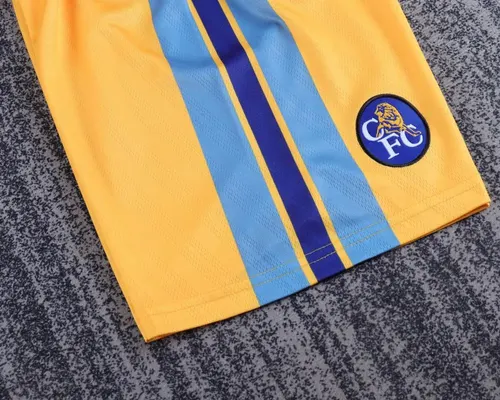 1995-1997 Maillot Extérieur Rétro Chelsea lande Taille Enfant — view 8
