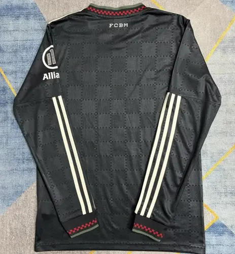 2025/2026 Langarm Bayern Munich Third Away Fußballtrikot  — view 2