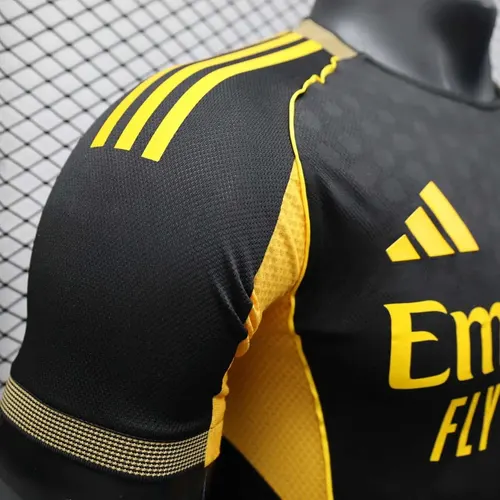 2025/2026 Player Version Real Madrid Special Edition Black and Gold Football Jersey  — view 6