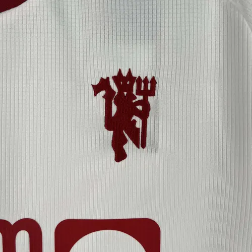 2023/2024 Manchester United Third Away Football Shirt  — view 6