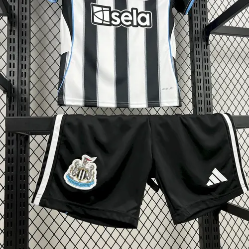 2025/2026 Newcastle United Home Soccer Jersey   Kids Size — view 3