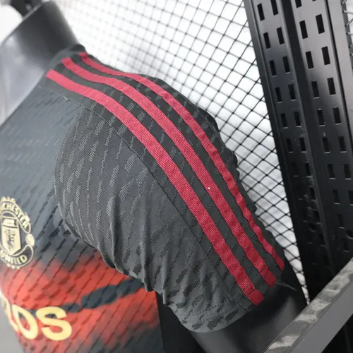 2025/2026 Versión Jugador Manchester United Entrenamiento 02 Camiseta de Fútbol  — view 7