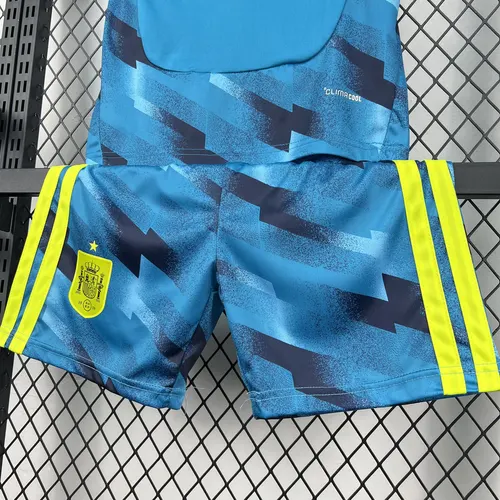 2026 Spain National Team Goalkeeper Football Shirt  Kids Size — view 3
