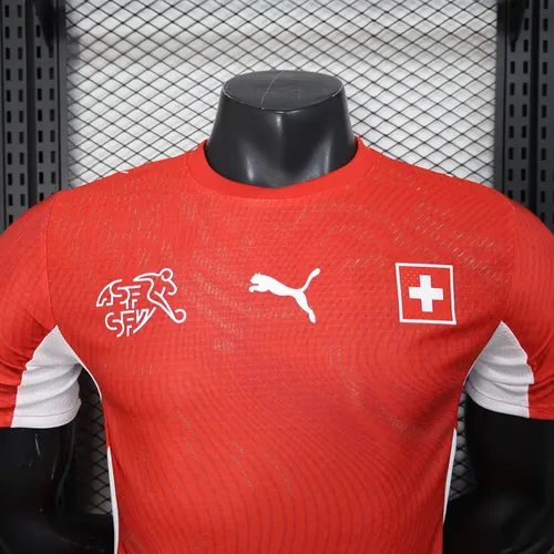 2026 Player Version Schweiz Heim-Fußballtrikot AAA Fan-Qualität — view 3