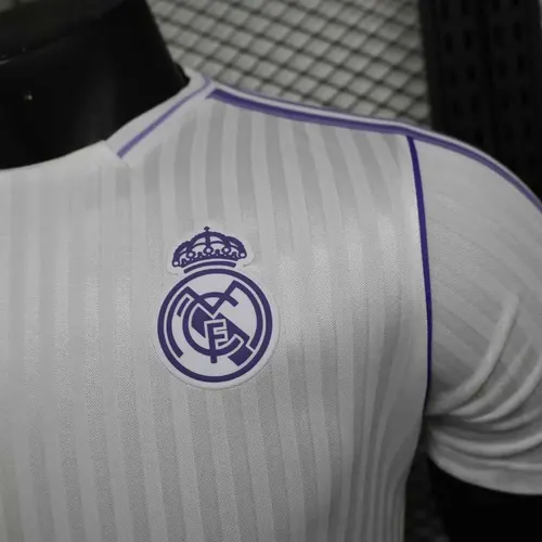 2025/2026 Spielerversion Real Madrid Sonderausgabe 06 Fußballtrikot  — view 5
