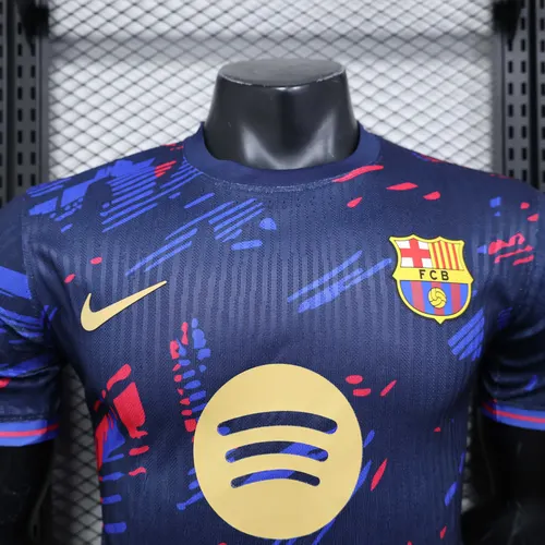 2025/2026 Barcelona Spielerversion Sonderedition 02 Fußballtrikot  — view 3