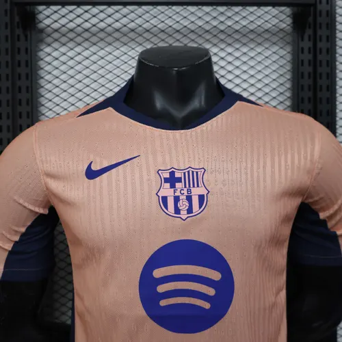 قميص كرة قدم برشلونة الوردي 01 نسخة اللاعب 2025/2026 جودة تايلاندية — view 3