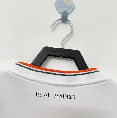 2013/2014 Real Madrid Heim-Fußballtrikot — view 4