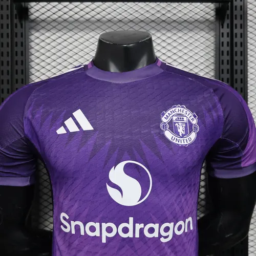 2025/2026 Version Joueur Manchester United Édition Spéciale 05 Maillot de Football  — view 3