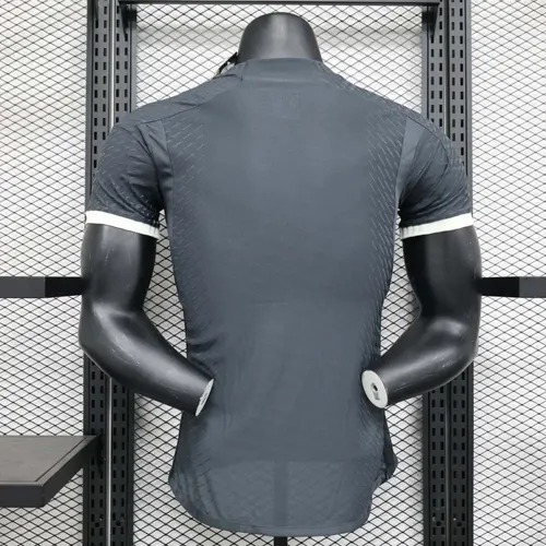 2023/2024 Spielerversion Juventus Drittauswärts Fußballtrikot  — view 2