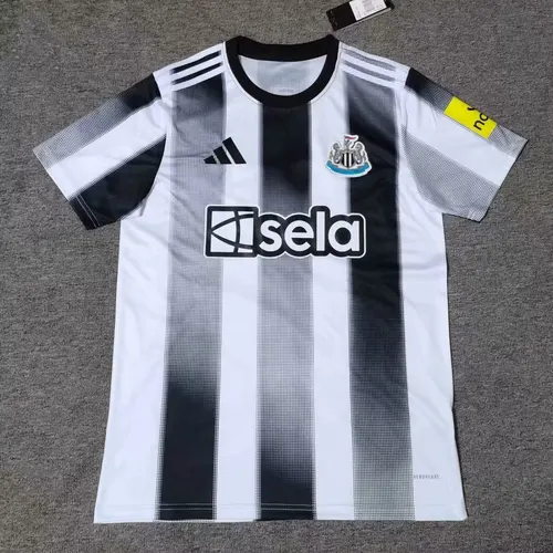 2025/2026 Maillot de football domicile Newcastle United landaise