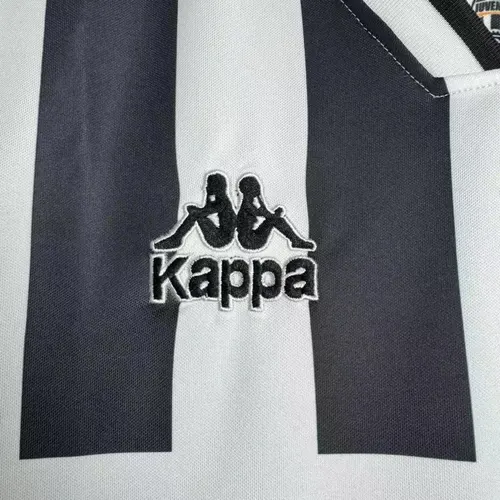 Camiseta de fútbol local retro de la Juventus 1996/1997  — view 6