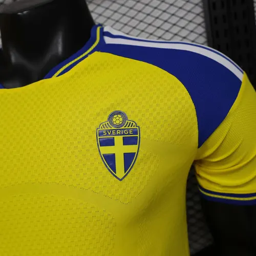 2026 Versión Jugador Camiseta Local de la Selección de Suecia   — view 6