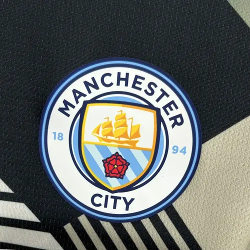 2025/2026 Manchester City Noir et Jaune Concept Version Maillot de Football  — view 4