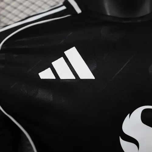 2025/2026 Versión Jugador Manchester United Edición Especial Negra y Blanca Camiseta de Fútbol Calidad Thai — view 4