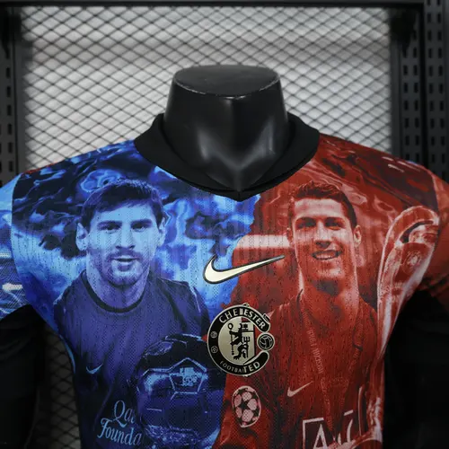 2025/2026 Spielerversion Manchester United Sonderausgabe 06 Fußballtrikot  — view 3