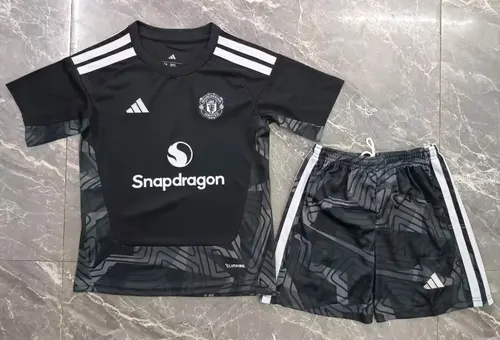 2026/2027 Manchester United Goalkeeper Football Shirt   Kids Size — view 1