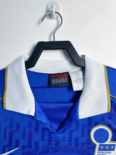 1995 Retro Italy Home Soccer Shirt  — view 3