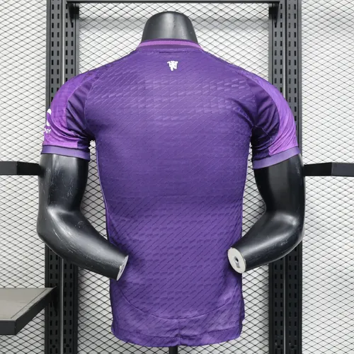 2025/2026 Version Joueur Manchester United Édition Spéciale 05 Maillot de Football  — view 2