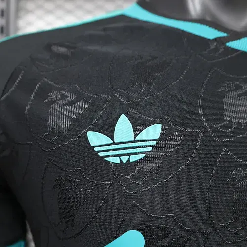 Camisa Edição Especial Liverpool Versão Jogador 2026/2027 Futebol   — view 4