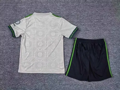 2025/2026 Bayern München Oktoberfest Fußballtrikot  Kindergröße — view 2