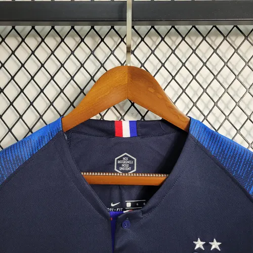 2018 Retro Frankreich Heim Fußballtrikot AAA Fan-Qualität — view 7