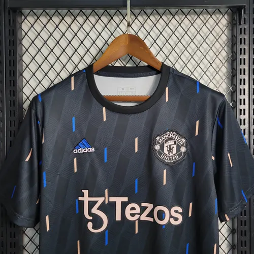 2022/2023 Manchester United Training Wear Black Football Shirt  — view 3