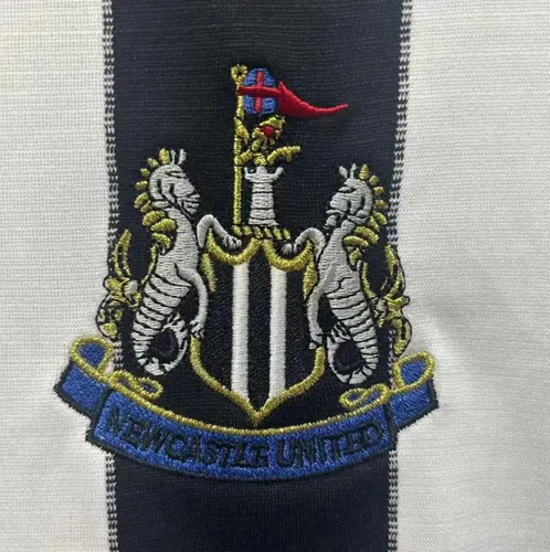 2000-2001 Retro Newcastle United Home Soccer Jersey  — view 6