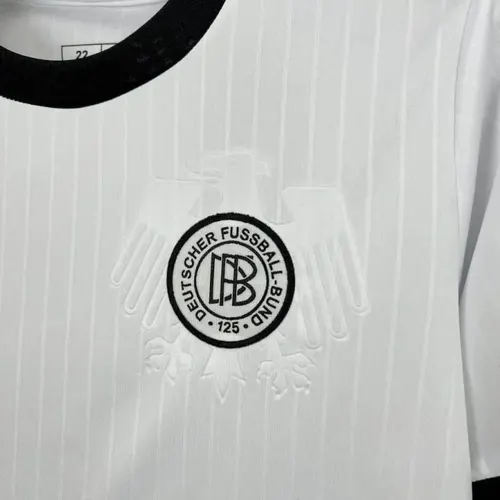 Camisa de Futebol Branca Edição 125º Aniversário Alemanha 2025 AAA para Torcedores Tamanho Infantil — view 7