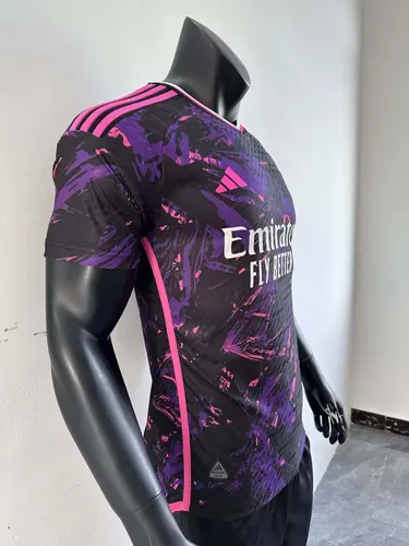 2023/2024 Spieler-Version Real Madrid Fußballtrikot Klassische Edition — view 4