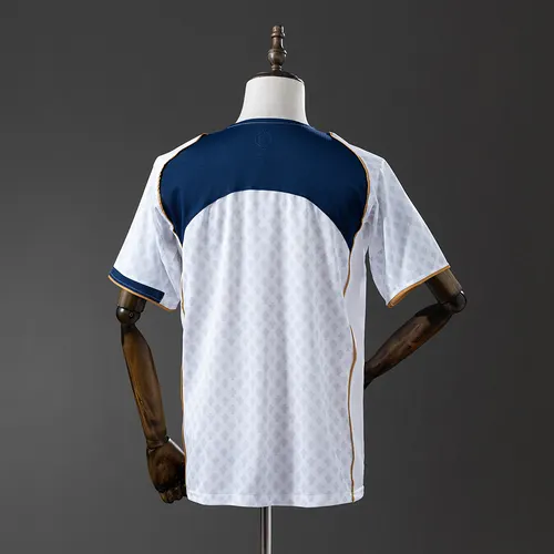 Maillot de football rétro 2004 Portugal Extérieur AAA qualité fan — view 2