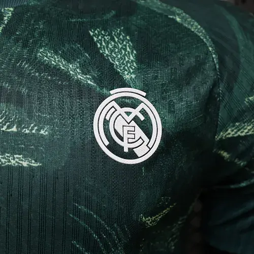 2026/2027 Spielerversion Real Madrid Aufwärmtrikot Fußballtrikot   — view 5