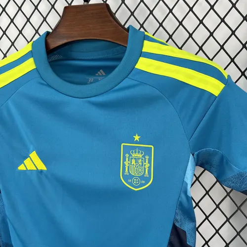 2026 Spain National Team Goalkeeper Football Shirt  Kids Size — view 5
