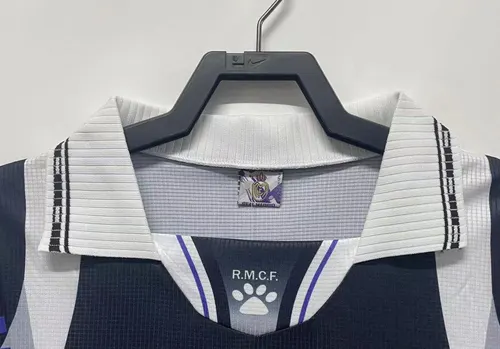 1997/1998 Rétro Real Madrid Third Extérieur Maillot de Football  — view 3