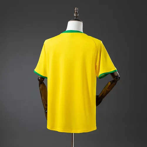 Camisa de Futebol Retro 2020 Brasil Home AAA qualidade fã — view 2