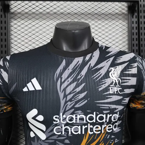 2025/2026 Spielerversion Liverpool Sonderausgabe 05 Fußballtrikot AAA fan-gradät — view 3