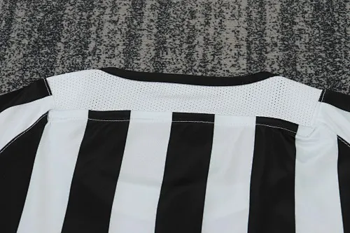 قميص كرة قدم ريترو Juventus المنزلي 2003/2004 جودة تايلاندية  مقاس أطفال — view 8