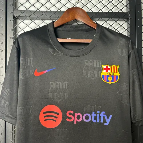 Maillot de football édition spéciale Barcelona Black Team Chapter 2025/2026  — view 3